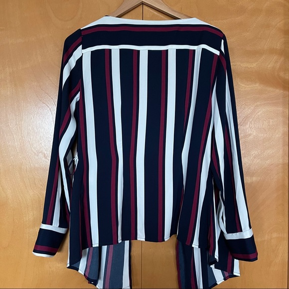 Dynamite Wrap Blouse - Picture 8 of 11